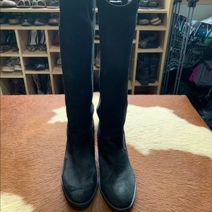 Vince Camuto black suede knee high boots sz 9